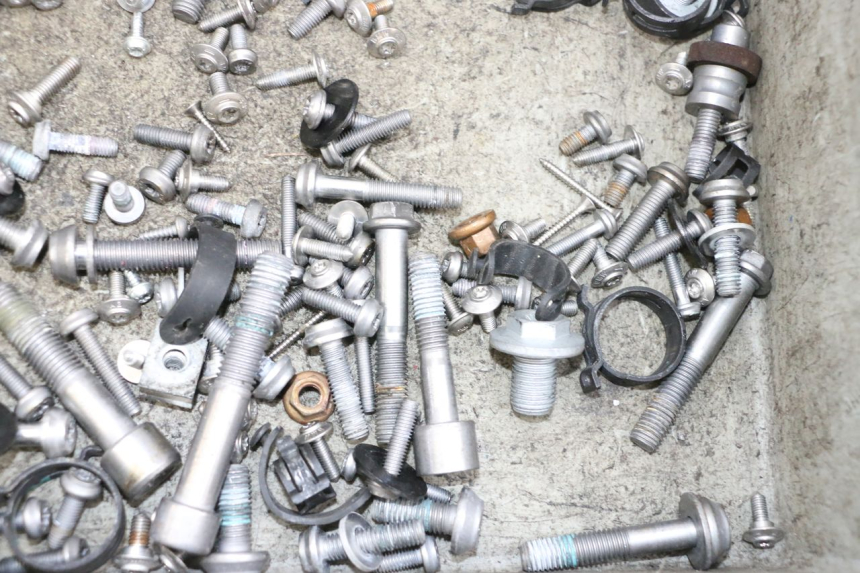 photo de SAC VISSERIE VIS BMW R GS 1250 (2021 - 2024) - Gros plan technique