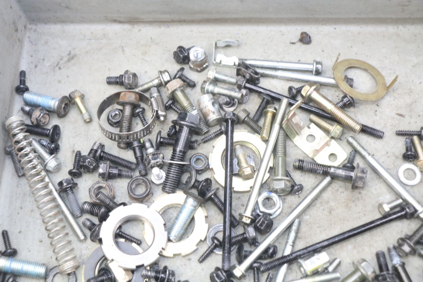 photo de SAC VISSERIE VIS PEUGEOT STREETZONE 4T 50 (2018 - 2023)