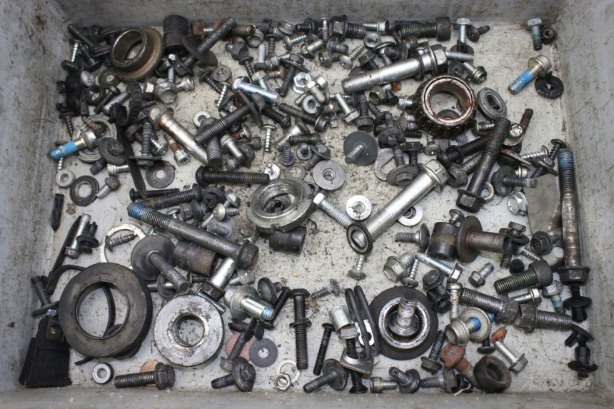 photo de SAC VISSERIE VIS SUZUKI AN BURGMAN 400 (2006 - 2010)