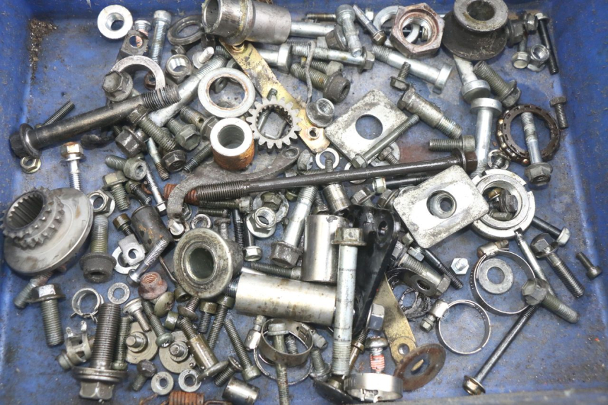 photo de SAC VISSERIE VIS SUZUKI SV N 650 (1999 - 2002)