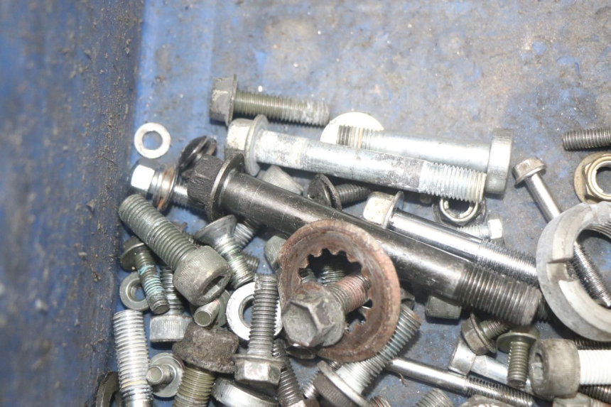 photo de SAC VISSERIE VIS SUZUKI SV N 650 (1999 - 2002)