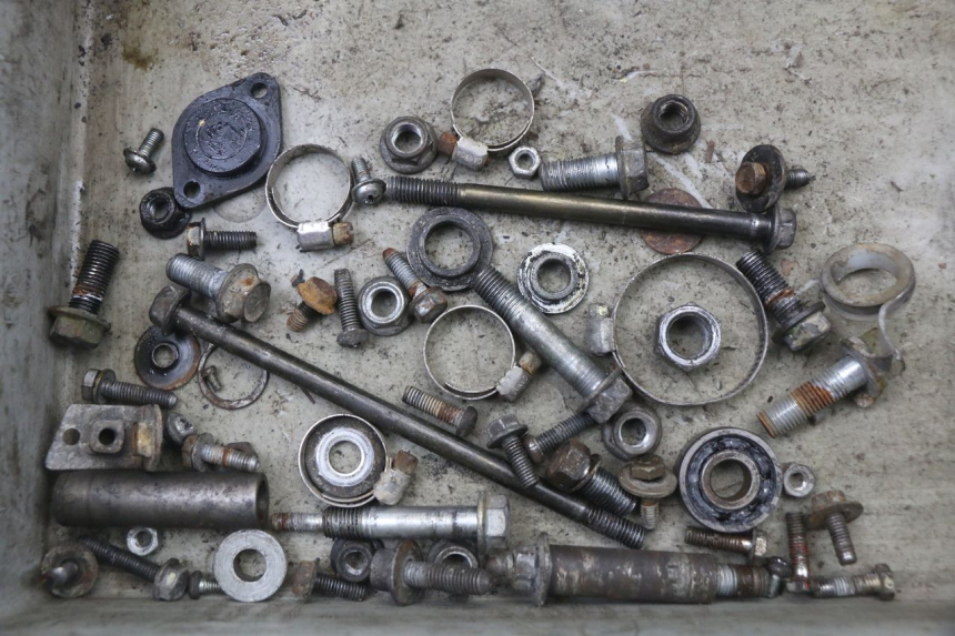 photo de SAC VISSERIE VIS SUZUKI TS X 80 (1984 - 1988)