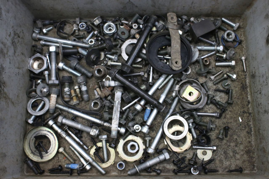photo de SAC VISSERIE VIS SUZUKI SV S 650 (1999 - 2002)