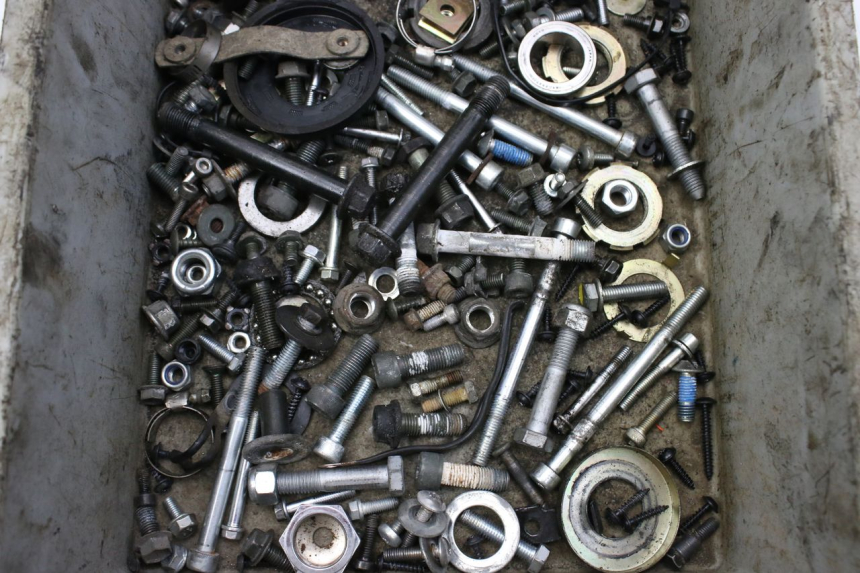 photo de SAC VISSERIE VIS SUZUKI SV S 650 (1999 - 2002)