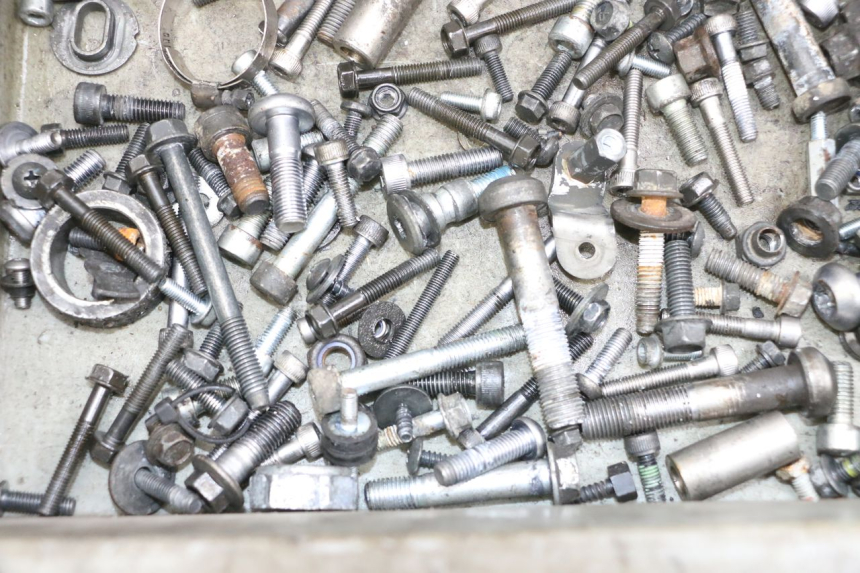 photo de SAC VISSERIE VIS YAMAHA TDM ABS 900 (2002 - 2014) - Autre angle de vue