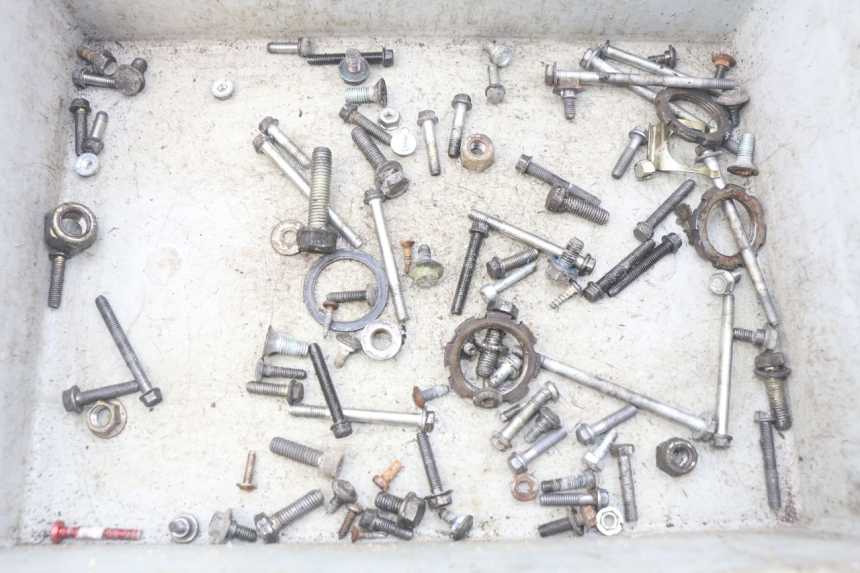 photo de SAC VISSERIE VIS PEUGEOT TKR TREKKER FURIOUS 50 (2005 - 2014)