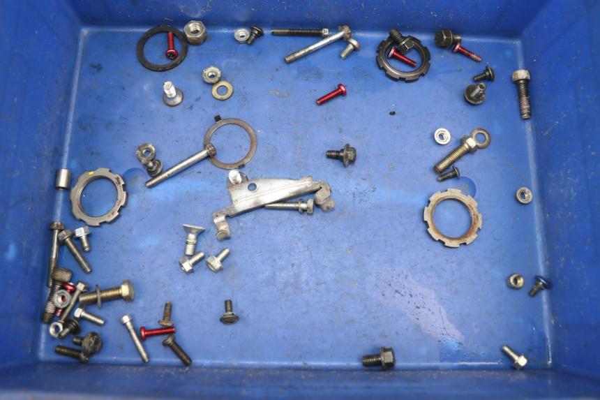 photo de SAC VISSERIE VIS PEUGEOT TREKKER 50 (1998 - 2004)