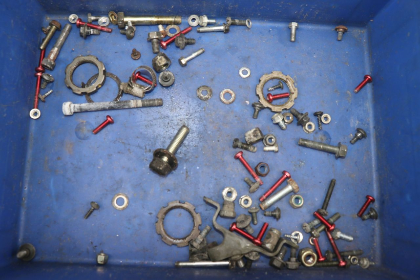 photo de SAC VISSERIE VIS PEUGEOT TREKKER 50 (1998 - 2004)