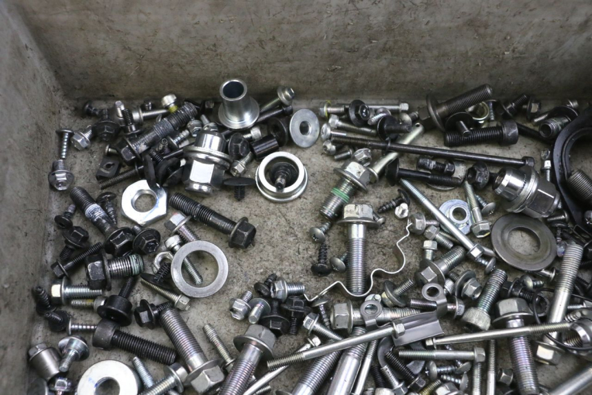 photo de SAC VISSERIE VIS YAMAHA TRICITY 300 (2020 - 2024) - Détail de la pièce