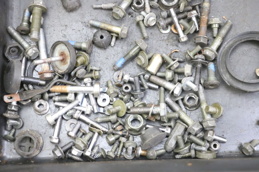 photo de SAC VISSERIE VIS PEUGEOT TWEET 4T 50 (2018 - 2020)