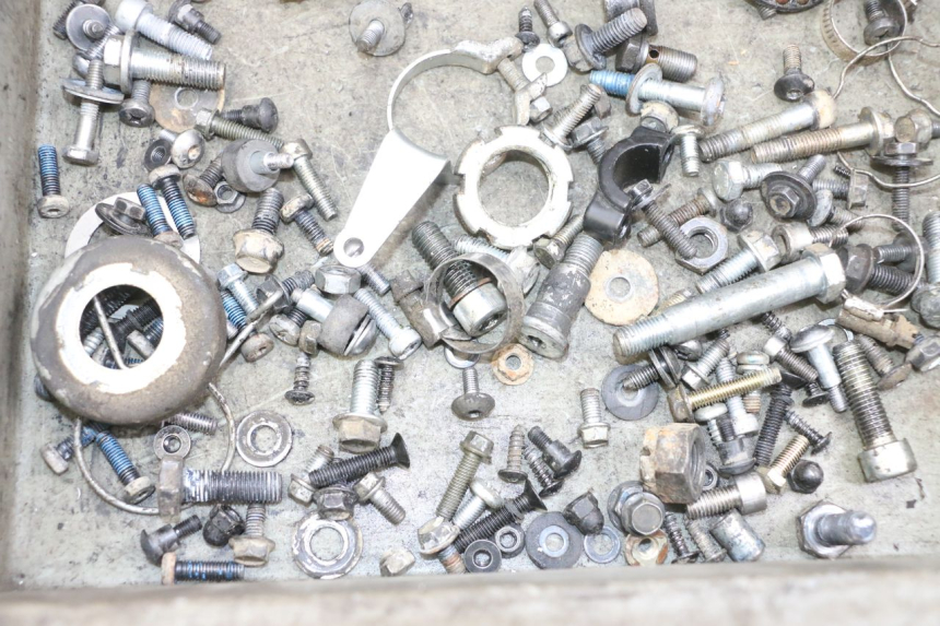 photo de SAC VISSERIE VIS YAMAHA TZR 50 (2008 - 2016) - Autre angle de vue