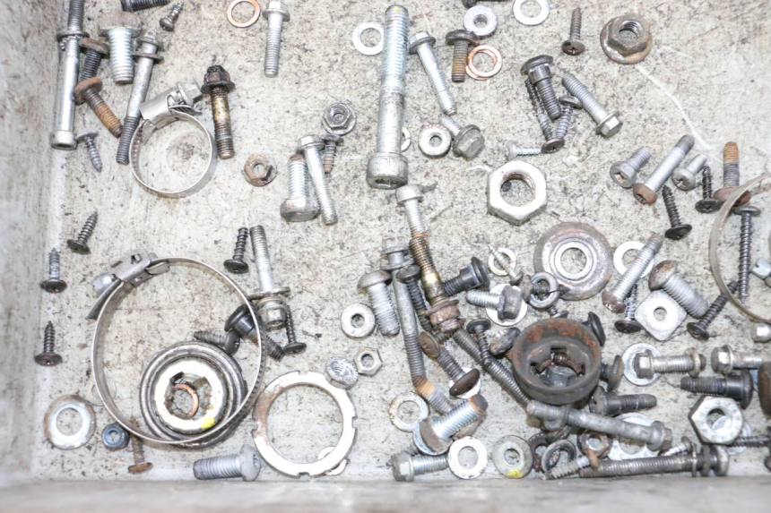 photo de SAC VISSERIE VIS PIAGGIO VESPA GTS SUPER IE 125 (2009 - 2016) - Autre angle de vue