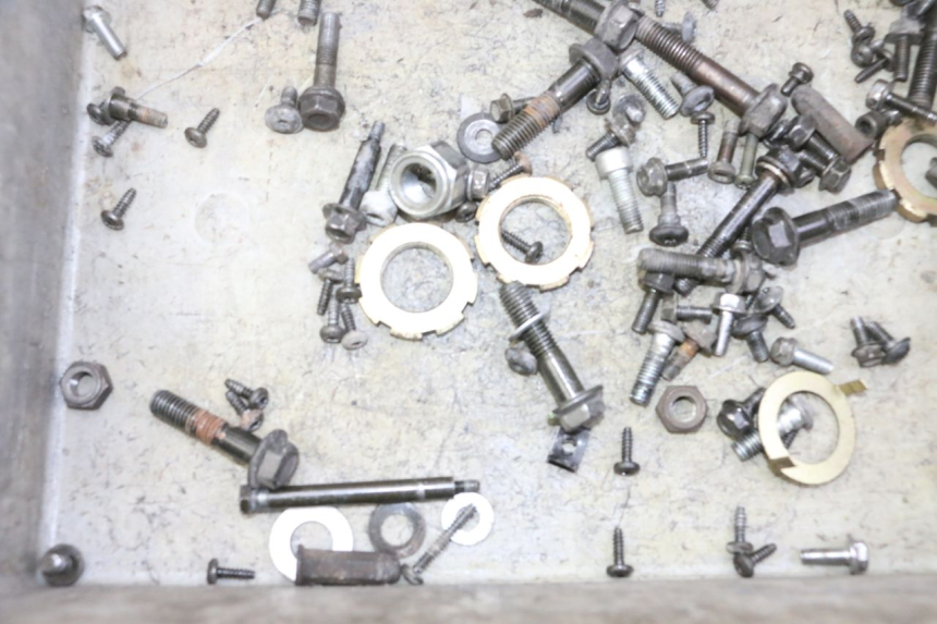 photo de SAC VISSERIE VIS PEUGEOT VIVACITY NEW 4T 50 (2008 - 2017)