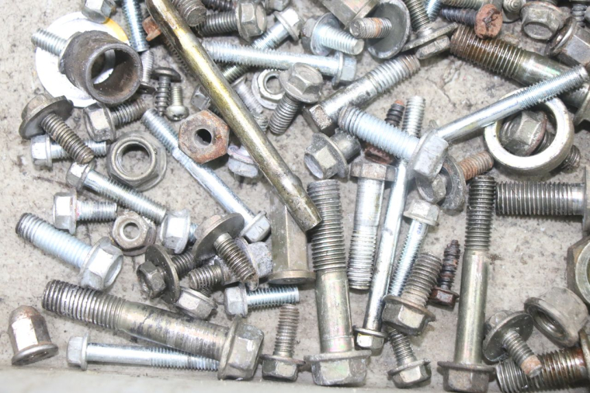 photo de SAC VISSERIE VIS VONROAD YIBEN 125 (2006 - 2010)