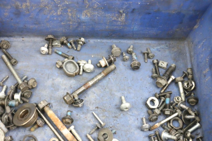 photo de SAC VISSERIE VIS YAMAHA X-MAX XMAX 125 (2010 - 2014) - Détail de la pièce