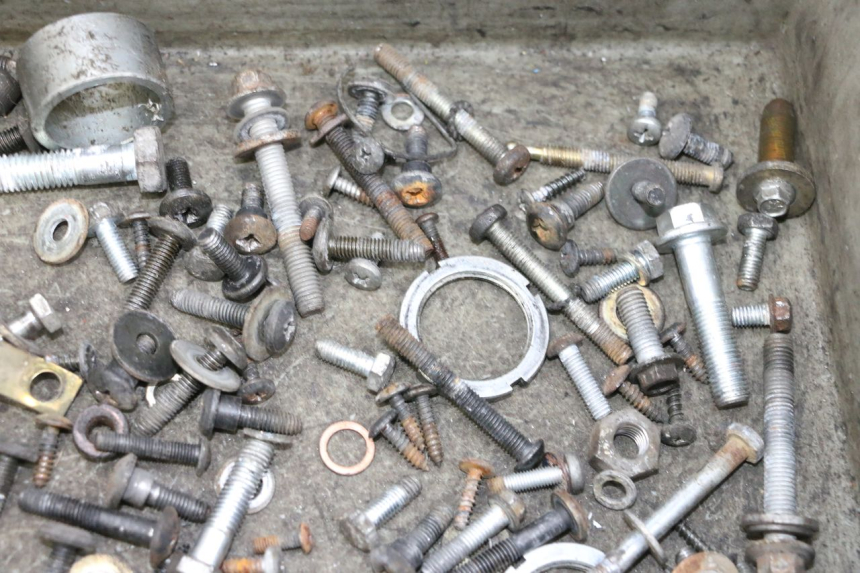 photo de SAC VISSERIE VIS PIAGGIO X8 125 (2004 - 2007) - Vue d’ensemble