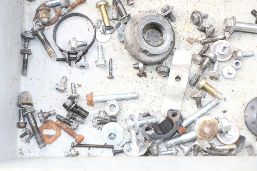 photo de SAC VISSERIE VIS HONDA XLV VARADERO 125 (2000 - 2006)