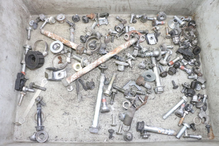 photo de SAC VISSERIE VIS HONDA XLV VARADERO 125 (2000 - 2006)