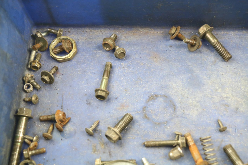 photo de SAC VISSERIE VIS KINROAD XT T-8 125 (2006 - 2006) - Autre angle de vue