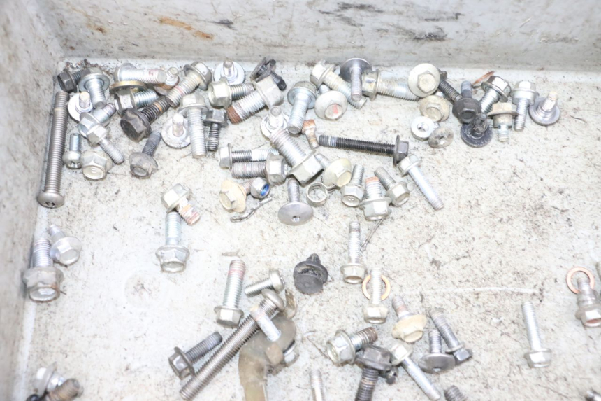 photo de SAC VISSERIE VIS YAMAHA YFM R RAPTOR 250 (2008 - 2014) - Zoom état d’usage