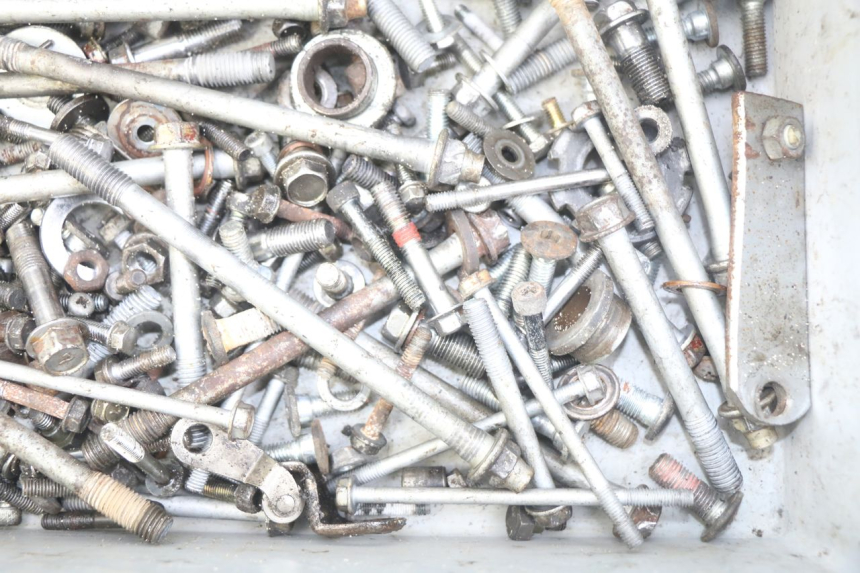 photo de SAC VISSERIE VIS KAWASAKI ZEPHYR 1100 ( - 1995) - Zoom état d’usage