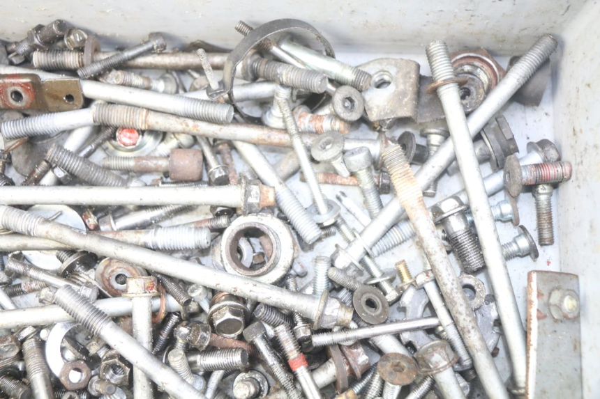 photo de SAC VISSERIE VIS KAWASAKI ZEPHYR 1100 ( - 1995) - Autre angle de vue