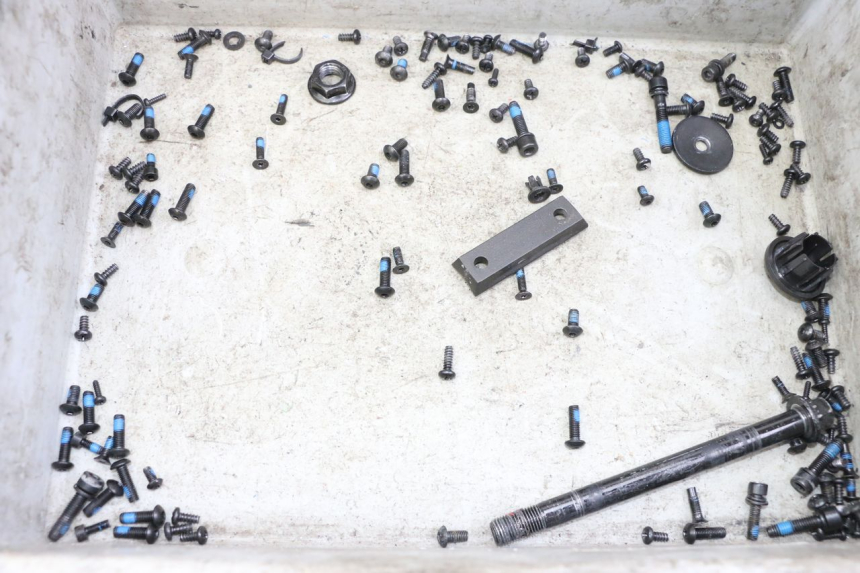 photo de SAC VISSERIE VIS SEGWAY NINEBOT ZT3 PRO 1