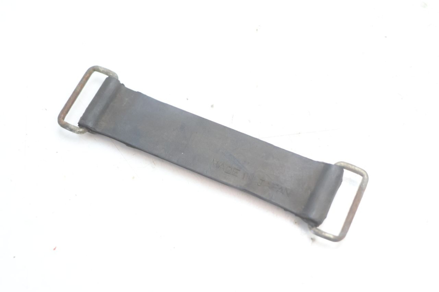 photo de SANGLE BATTERIE SUZUKI GSX F GSXF 750 (1988 - 1998) - Détail de la pièce
