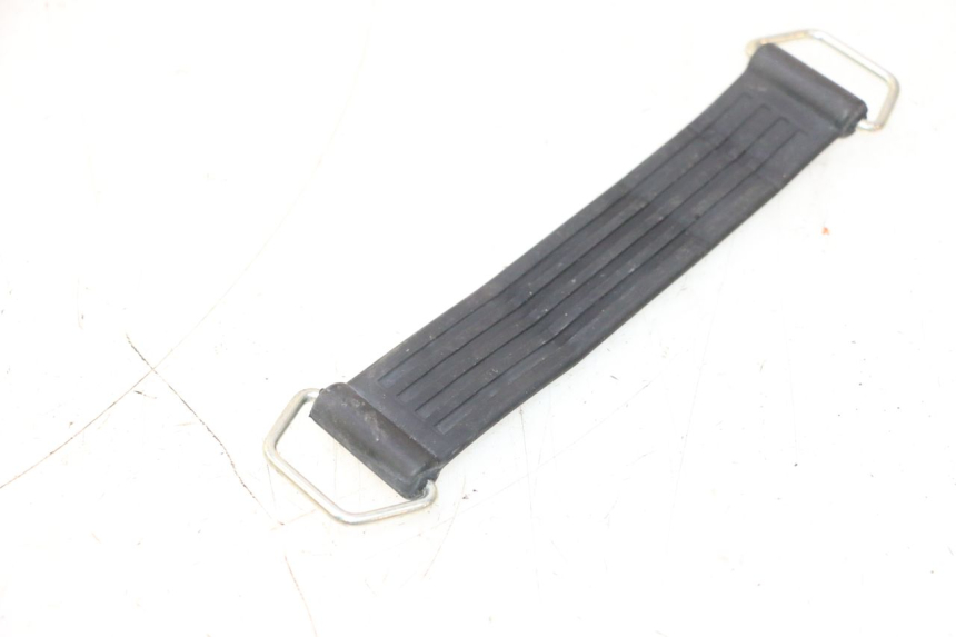 photo de SANGLE BATTERIE PIAGGIO MP3 HPE 530 (2022 - 2026) - Détail de la pièce