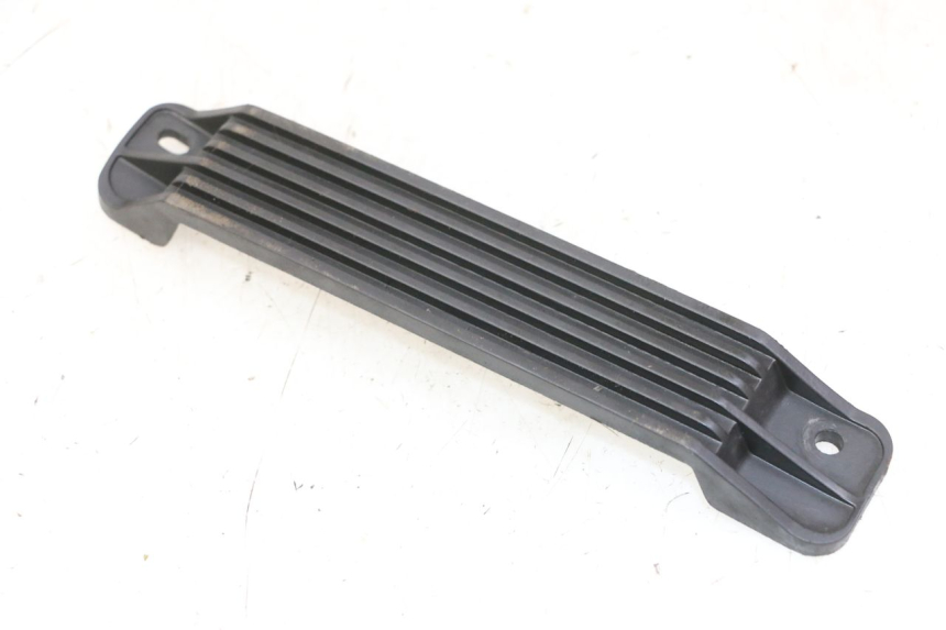 photo de SANGLE BATTERIE PIAGGIO VESPA GRANTURISMO 200 (2004 - 2005)