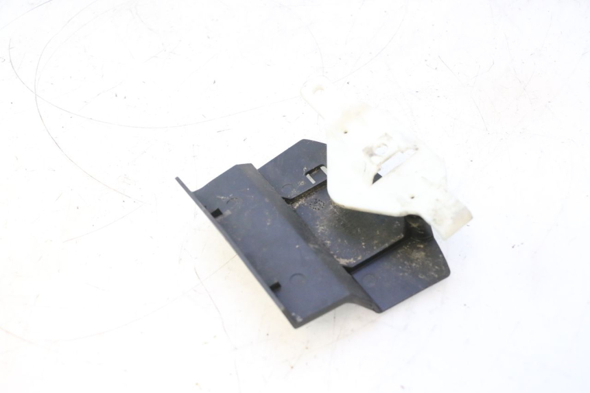 photo de SANGLE BATTERIE PEUGEOT SATELIS 125 (2013 - 2018) - Autre angle de vue