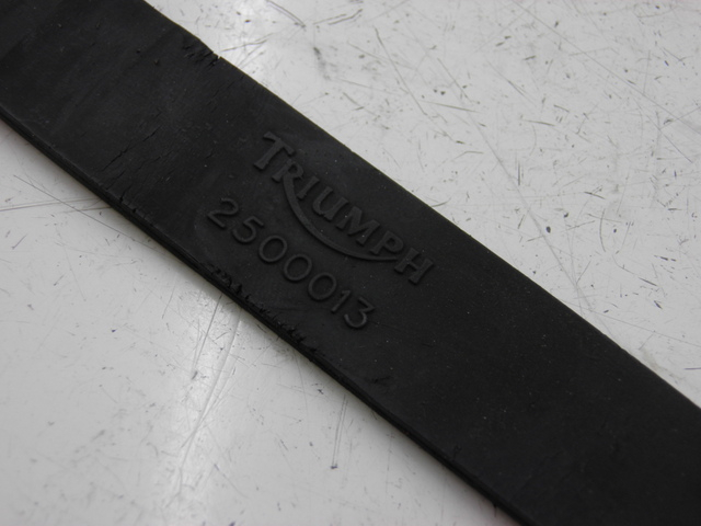 photo de SANGLE BATTERIE TRIUMPH TROPHY 1200 (1996 - 2003)