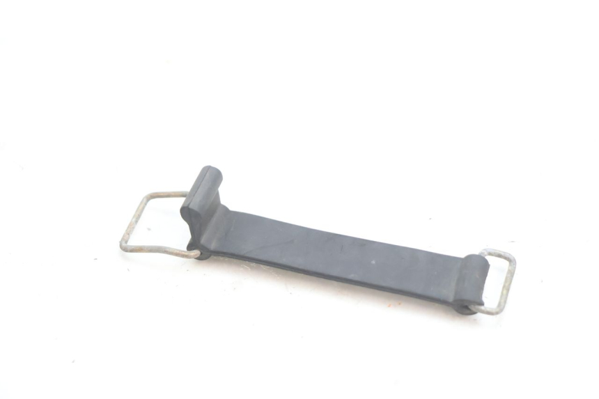 photo de SANGLE BATTERIE YAMAHA YZF R GENESIS 750 (1993 - 1998) - Détail de la pièce