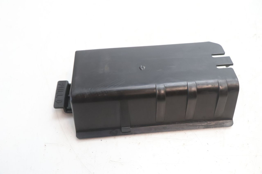 photo de SANGLE TROUSSE OUTILS SUZUKI GSR 600 (2005 - 2012) - Autre angle de vue