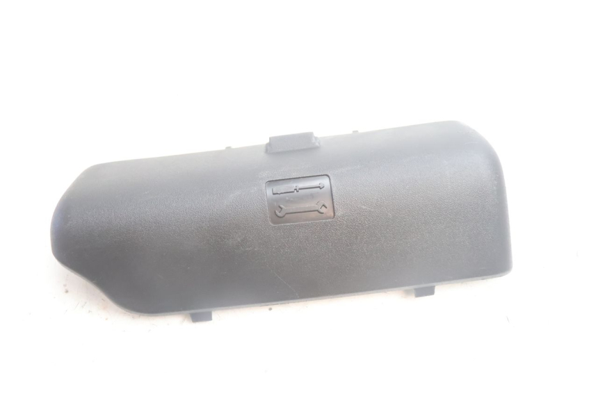 photo de SANGLE TROUSSE OUTILS PIAGGIO MP3 500 (2011 - 2015) - Vue principale