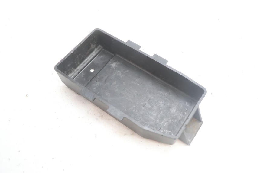 photo de SANGLE TROUSSE OUTILS YAMAHA XV VIRAGO 535 (1988 - 2004) - Gros plan technique