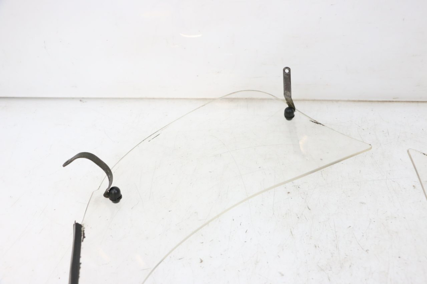 photo de SAUTE VENT BMW C1 125 (2000 - 2003)