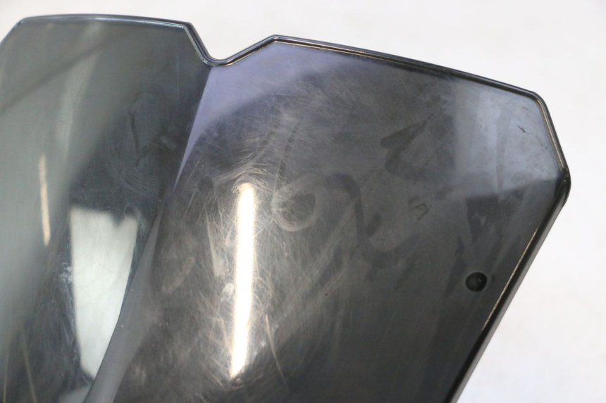 photo de SAUTE VENT PEUGEOT KISBEE 4T 50 (2023 - 2026) - Gros plan technique