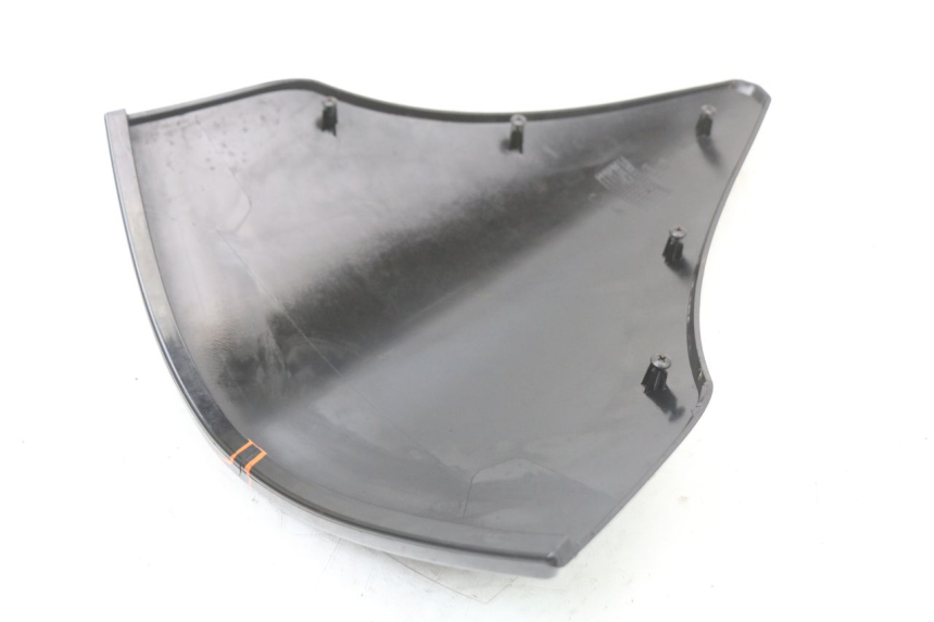 photo de SAUTE VENT PIAGGIO X10 125 (2012 - 2017)