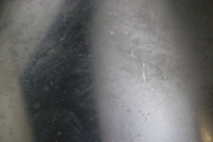 photo de SAUTE VENT SUZUKI GSR 750 (2011 - 2017) - Zoom état d’usage