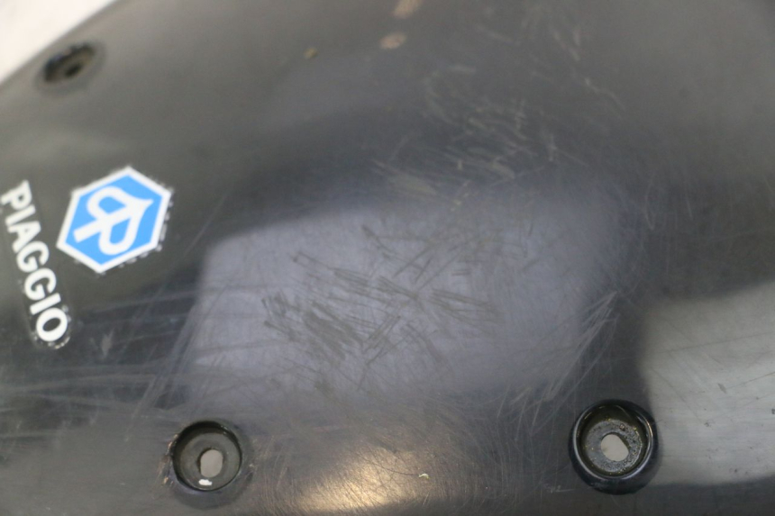photo de SAUTE VENT PIAGGIO TYPHOON 50 (2000 - 2009) - Autre angle de vue
