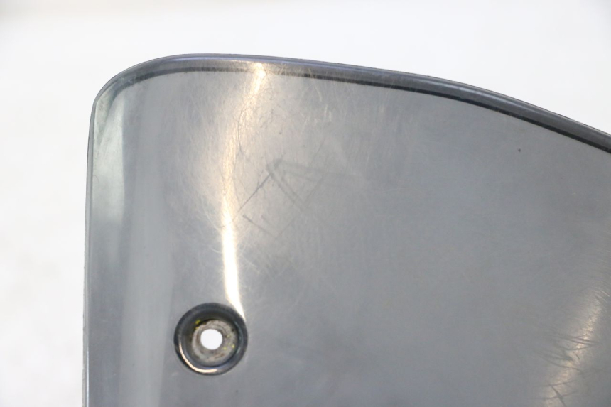 photo de SAUTE VENT PIAGGIO TYPHOON 50 (2000 - 2009) - Points de fixation