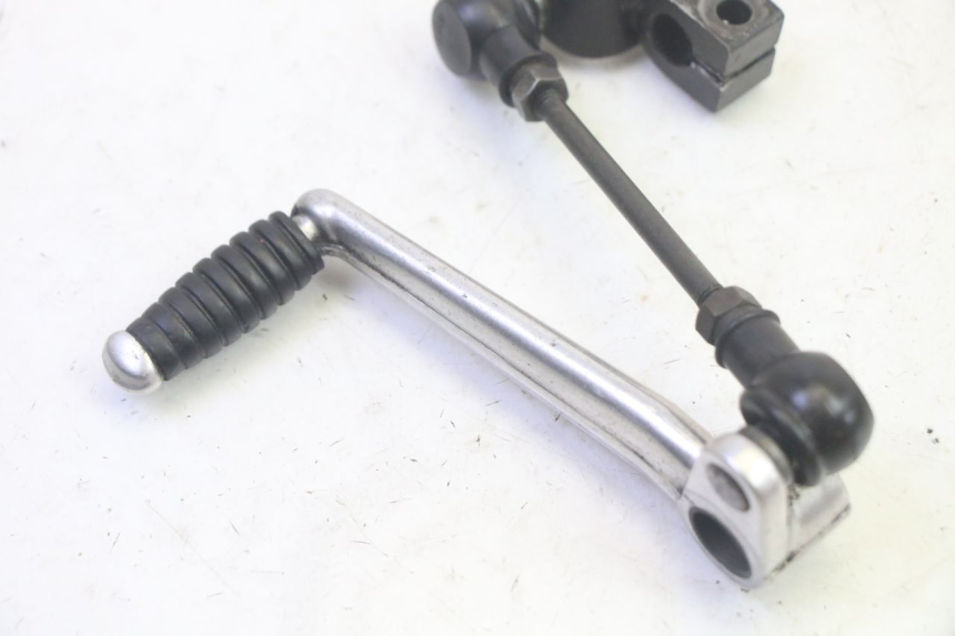 photo de SELECTEUR VITESSE KAWASAKI GPZ RX 1000 (1986 - 1988) - Zoom état d’usage