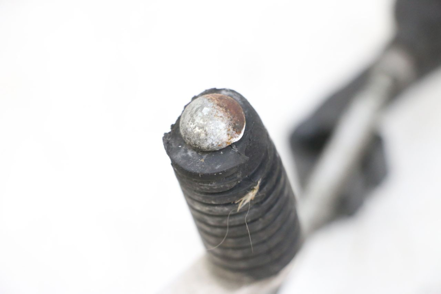 photo de SELECTEUR VITESSE YAMAHA TDM ABS 900 (2002 - 2014) - Gros plan technique