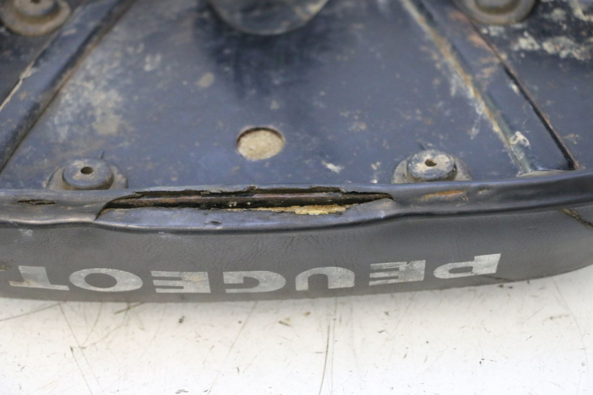 photo de SELLE PEUGEOT 103 SPX CLIP 50 (1989 - 1992) - Photo complémentaire