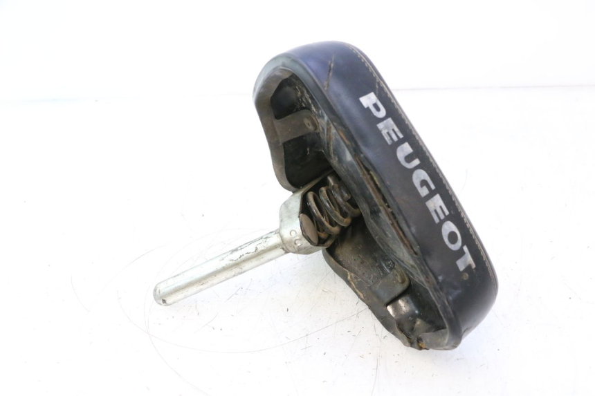 photo de SELLE PEUGEOT 103 SPX CLIP 50 (1989 - 1992) - Autre angle de vue