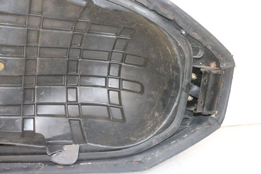 photo de SELLE KYMCO AGILITY 16+ 4T 50 (2018 - 2023) - Zoom composants