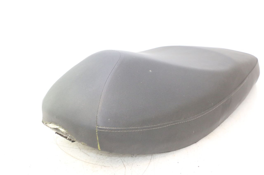 photo de SELLE KYMCO AGILITY 4T 50 (2018 - 2022) - Gros plan technique