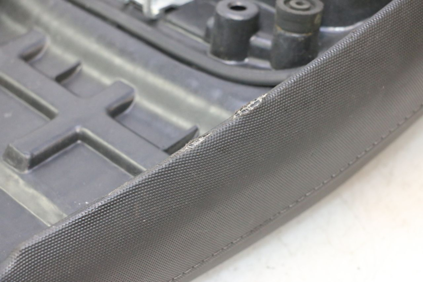 photo de SELLE KYMCO AGILITY 4T 50 (2018 - 2022) - Gros plan technique