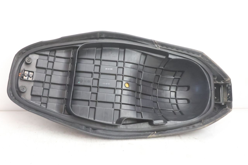 photo de SELLE KYMCO AGILITY CITY 16P 125 (2015 - 2024) - Focus structure